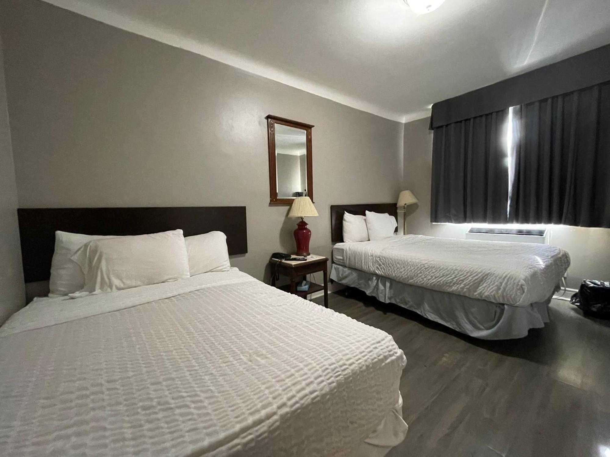 Travelodge By Wyndham London Ontario Εξωτερικό φωτογραφία