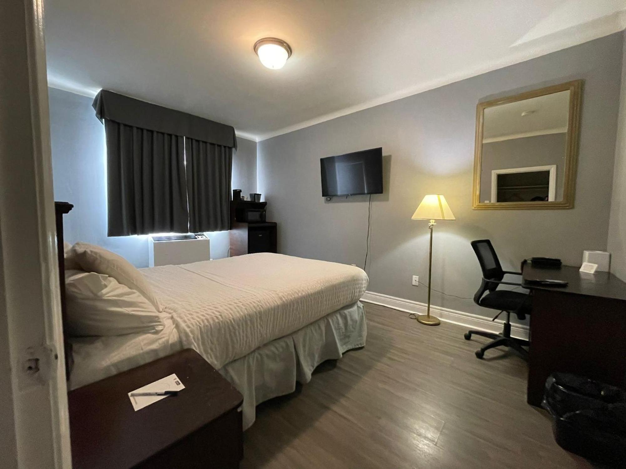 Travelodge By Wyndham London Ontario Εξωτερικό φωτογραφία